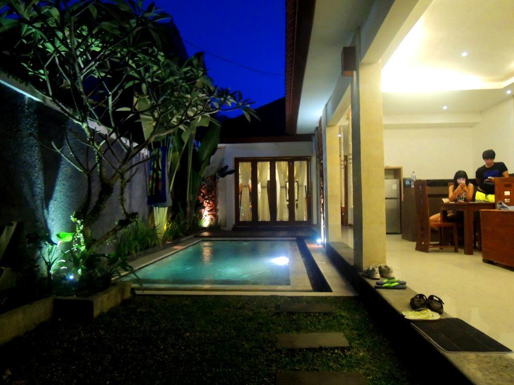 Jayastuti House Villa Ubud Værelse billede