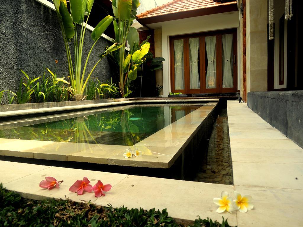 Jayastuti House Villa Ubud Værelse billede