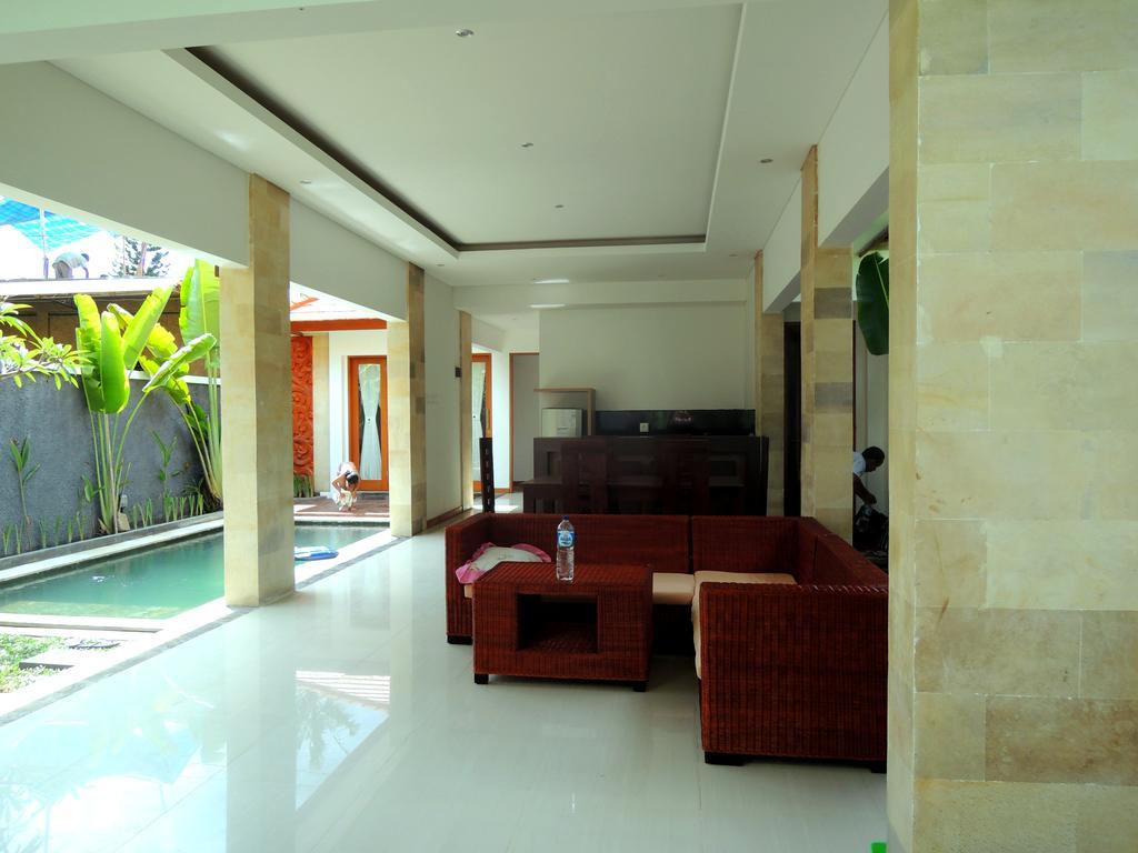 Jayastuti House Villa Ubud Værelse billede