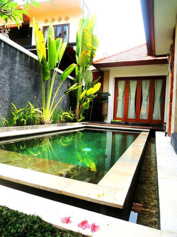 Jayastuti House Villa Ubud Værelse billede